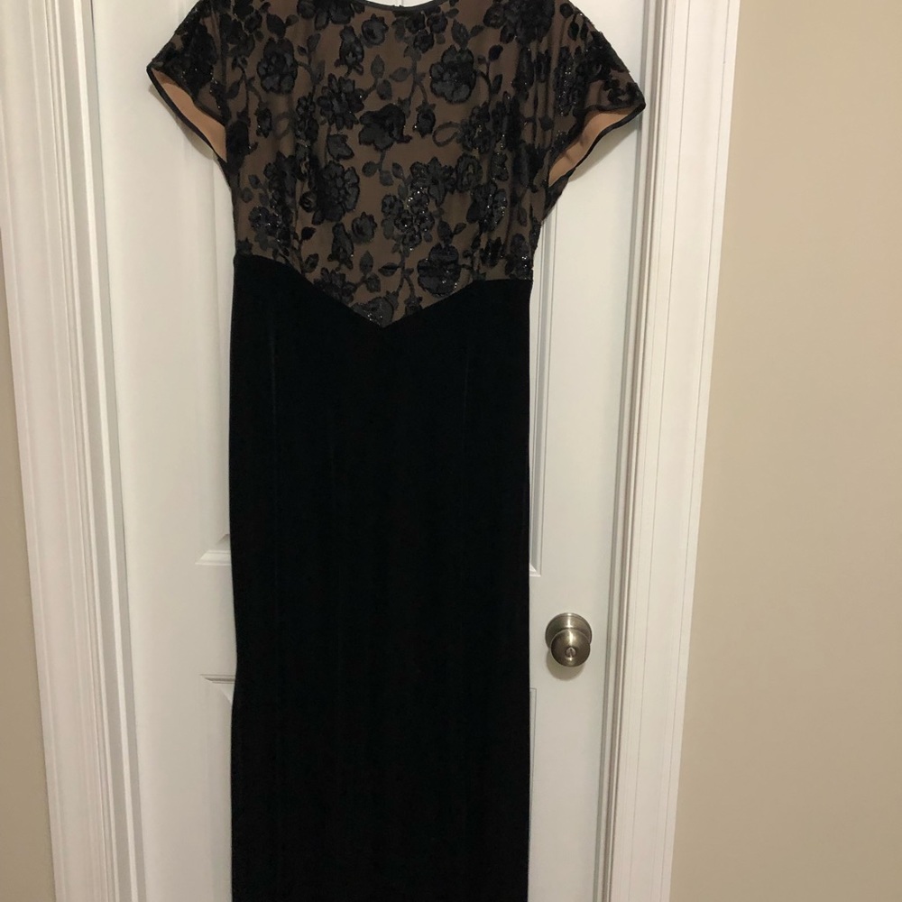 Black velvet long evening dress! Great condition.